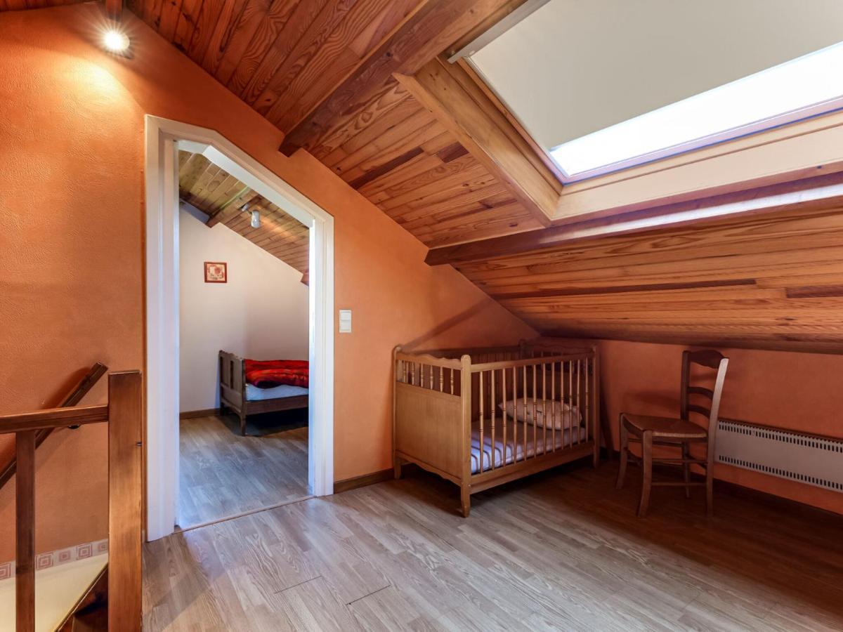 Amazing Holiday Home In Porcheresse Daverdisse With Terrace Eksteriør billede